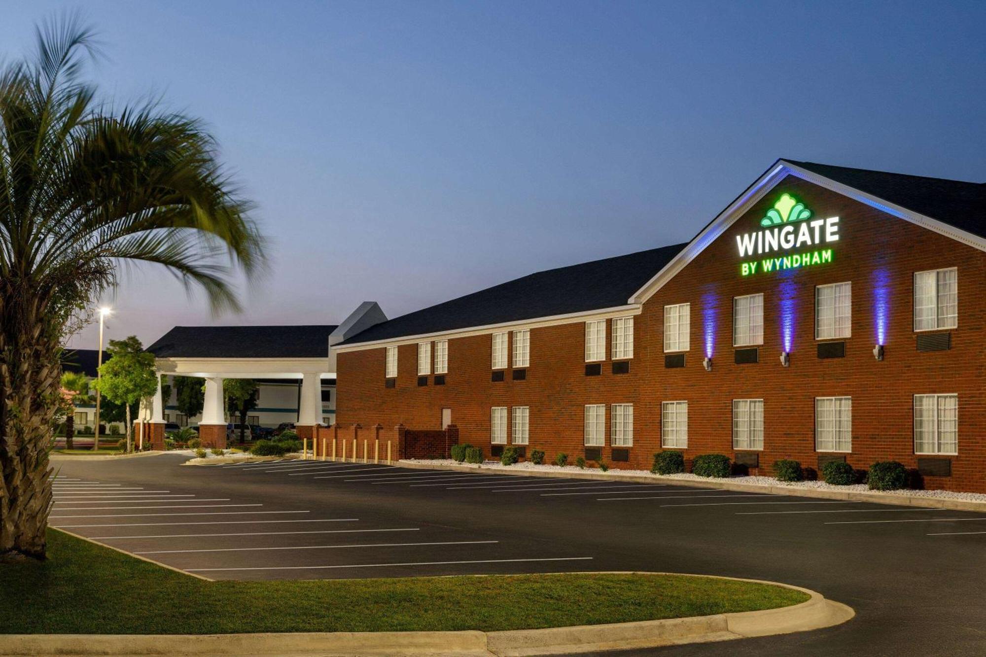 Wingate By Wyndham Savannah I-95 North Hotel Port Wentworth Exterior photo